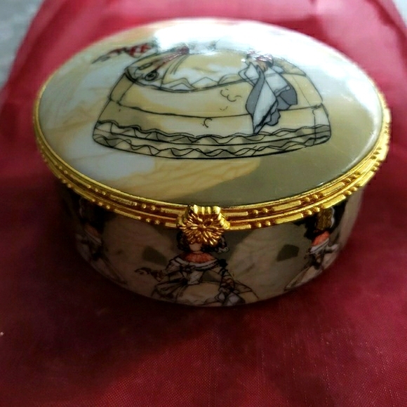 Jewelry Box - Picture 2 of 5